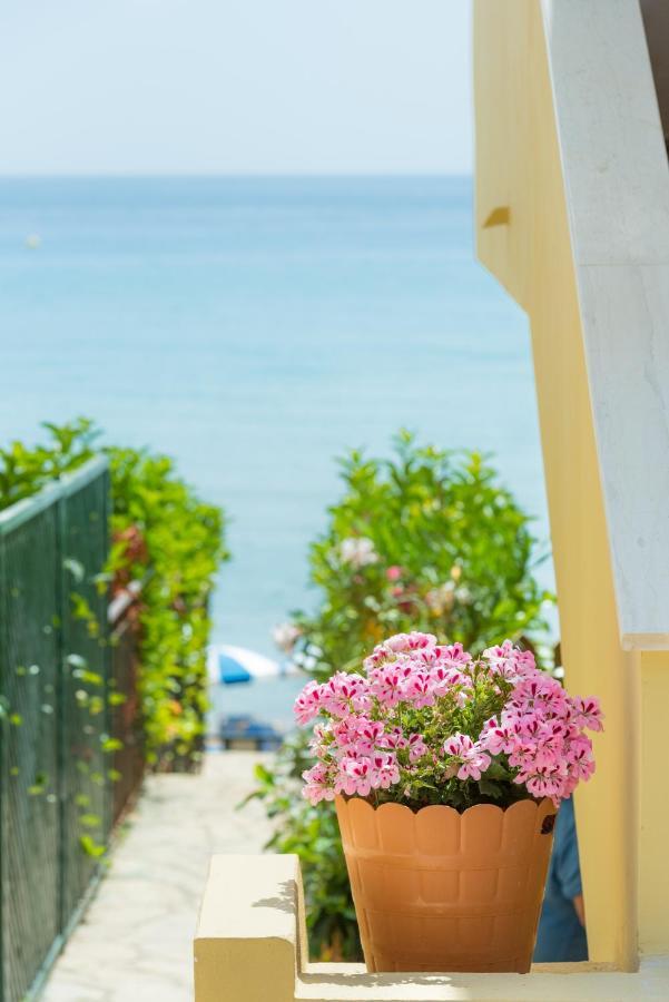 Waves Apartments Melody Glyfada Exterior photo